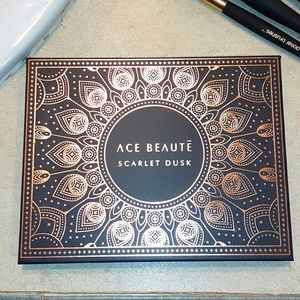 Ace beaute eyeshadow palette